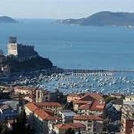 Апартаменти Cinque Terre Way Ла-Спеція